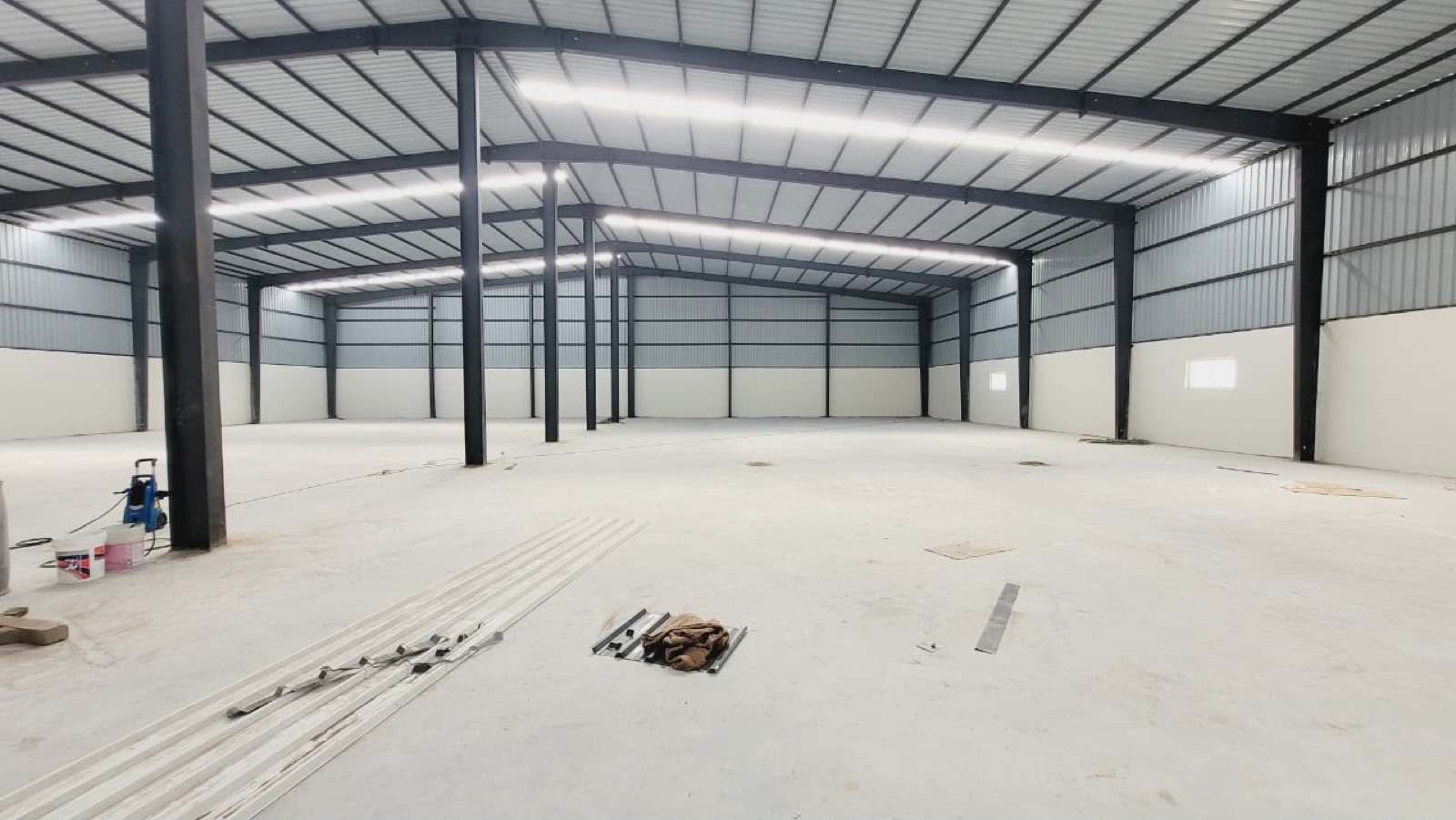 Warehouse in Changodar, Ahmedabad — interior view
