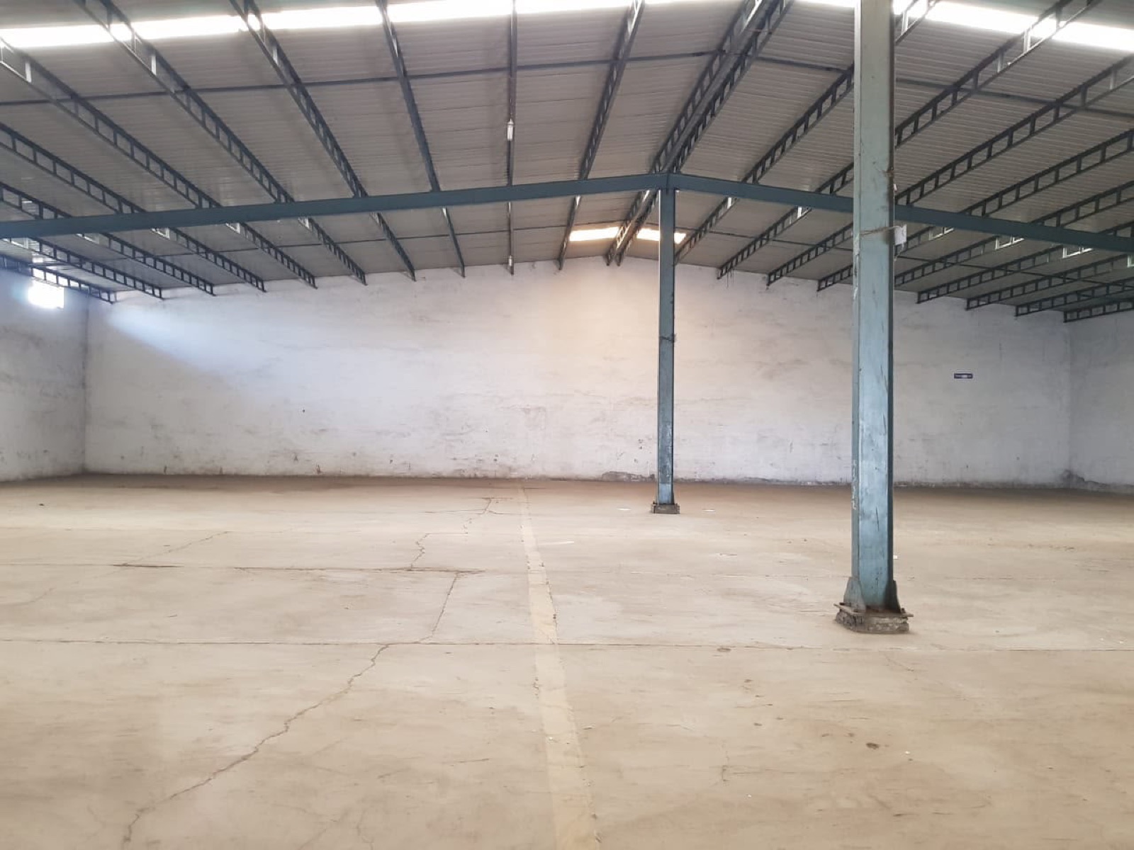 Warehouse in Vavdi, Ahmedabad — interior view